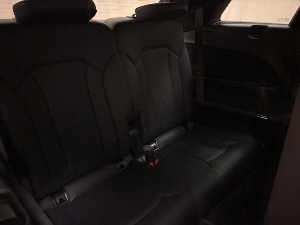 Used 2021 Audi Q7 3.0T Premium Plus image 25