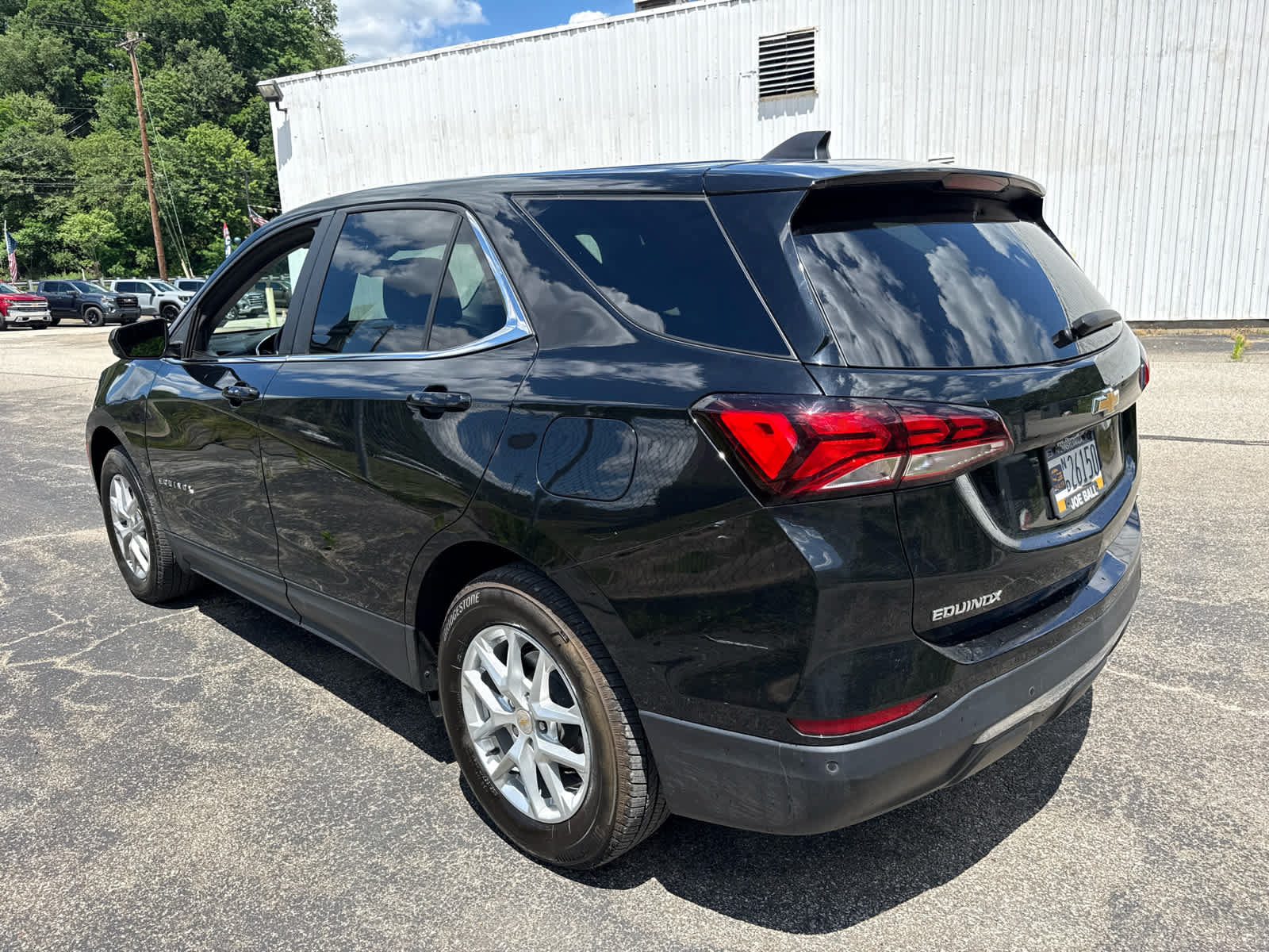 Used 2023 Chevrolet Equinox LT AWD/4WD image 5