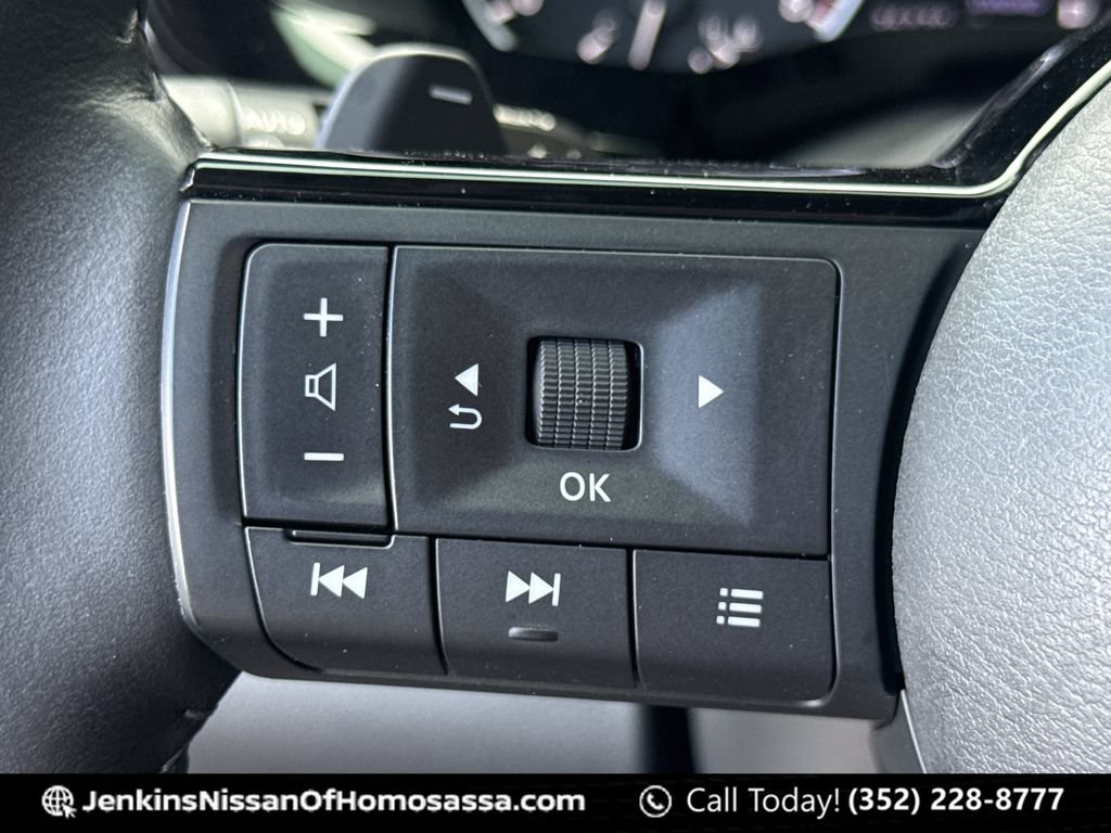Certified 2022 Nissan Pathfinder SL w/ SL Premium Package FWD image 43
