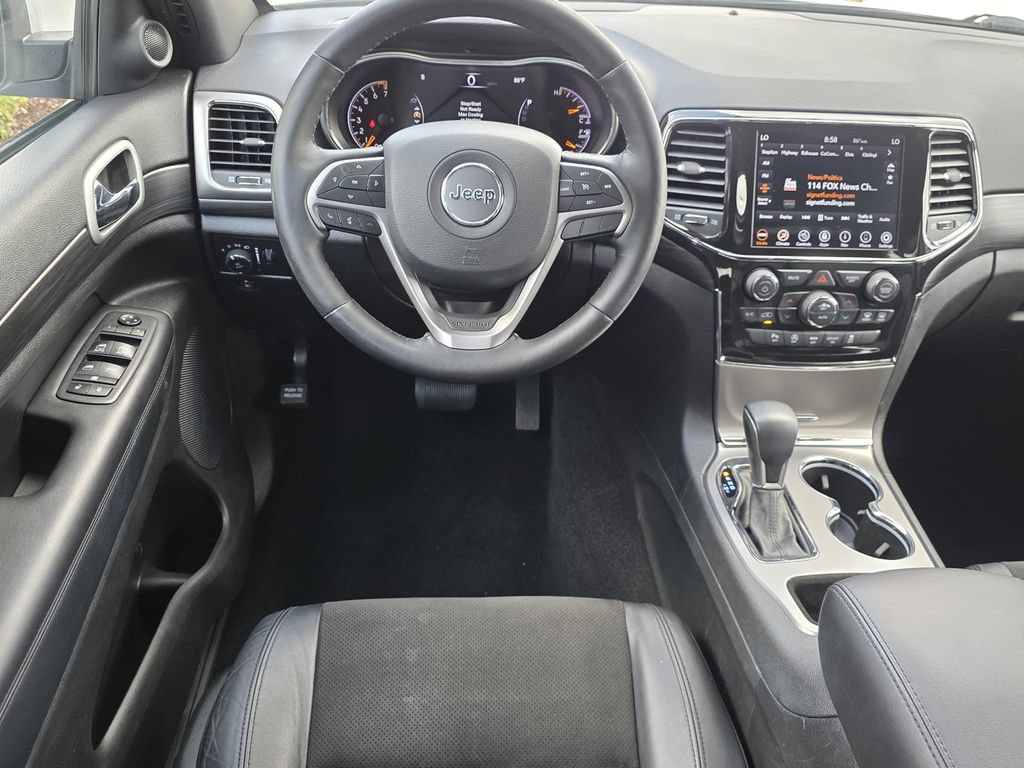 Used 2021 Jeep Grand Cherokee Laredo X RWD image 12