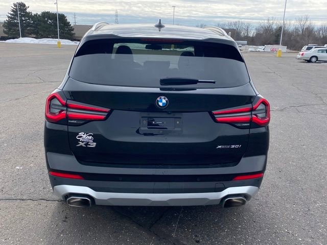 Used 2024 BMW X3 xDrive30i AWD/4WD image 4
