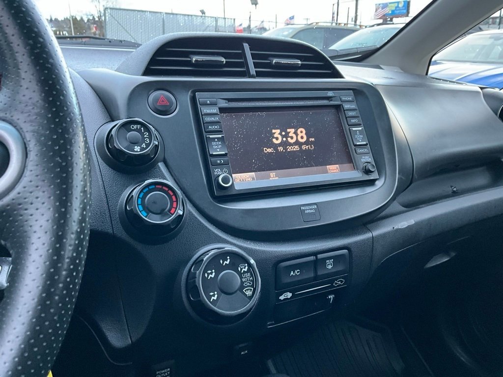 Used 2013 Honda Fit Sport image 16