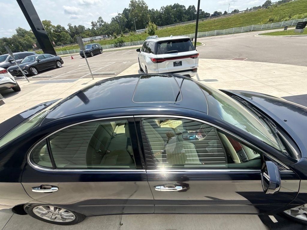 Used 2004 Lexus ES 330 FWD image 5