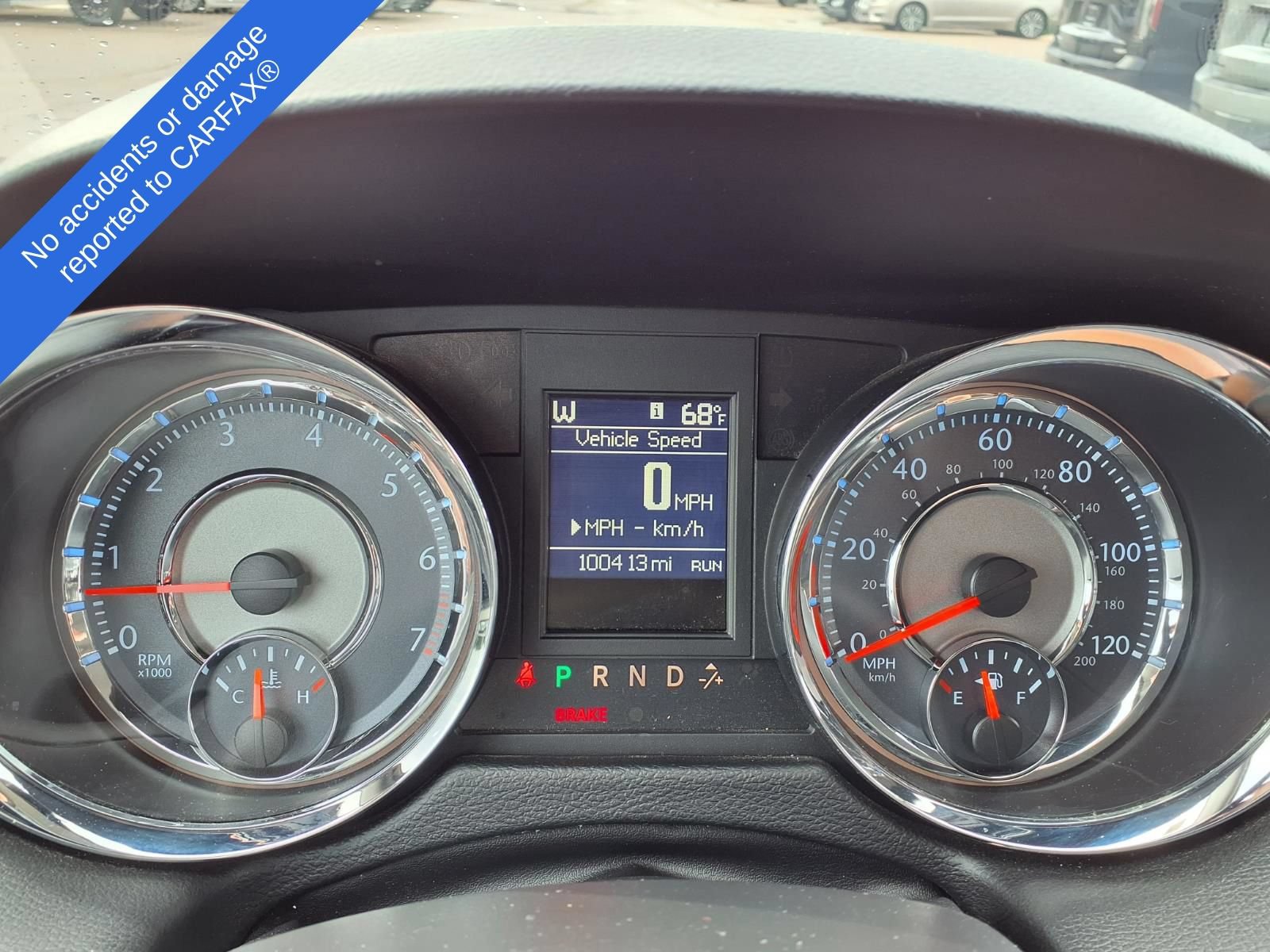 Used 2015 Chrysler Town & Country Touring-L FWD image 18