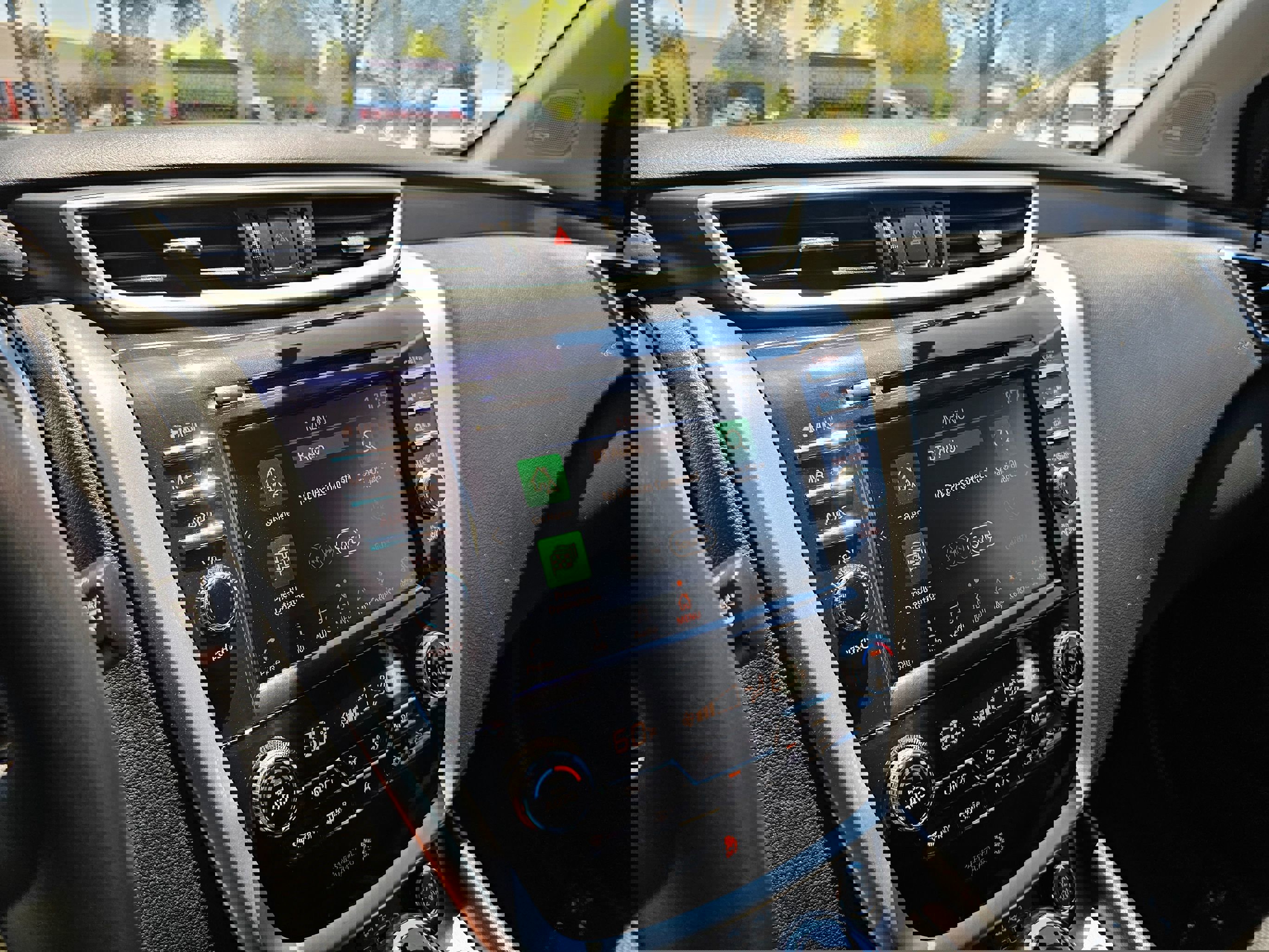 Used 2024 Nissan Murano SL w/ Cargo Package image 36