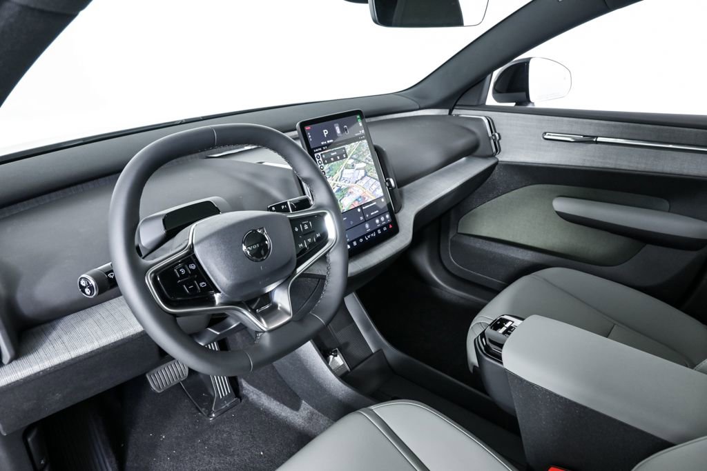 New 2026 Volvo EX30 Cross Country Ultra w/ Protection Package Premier image 4