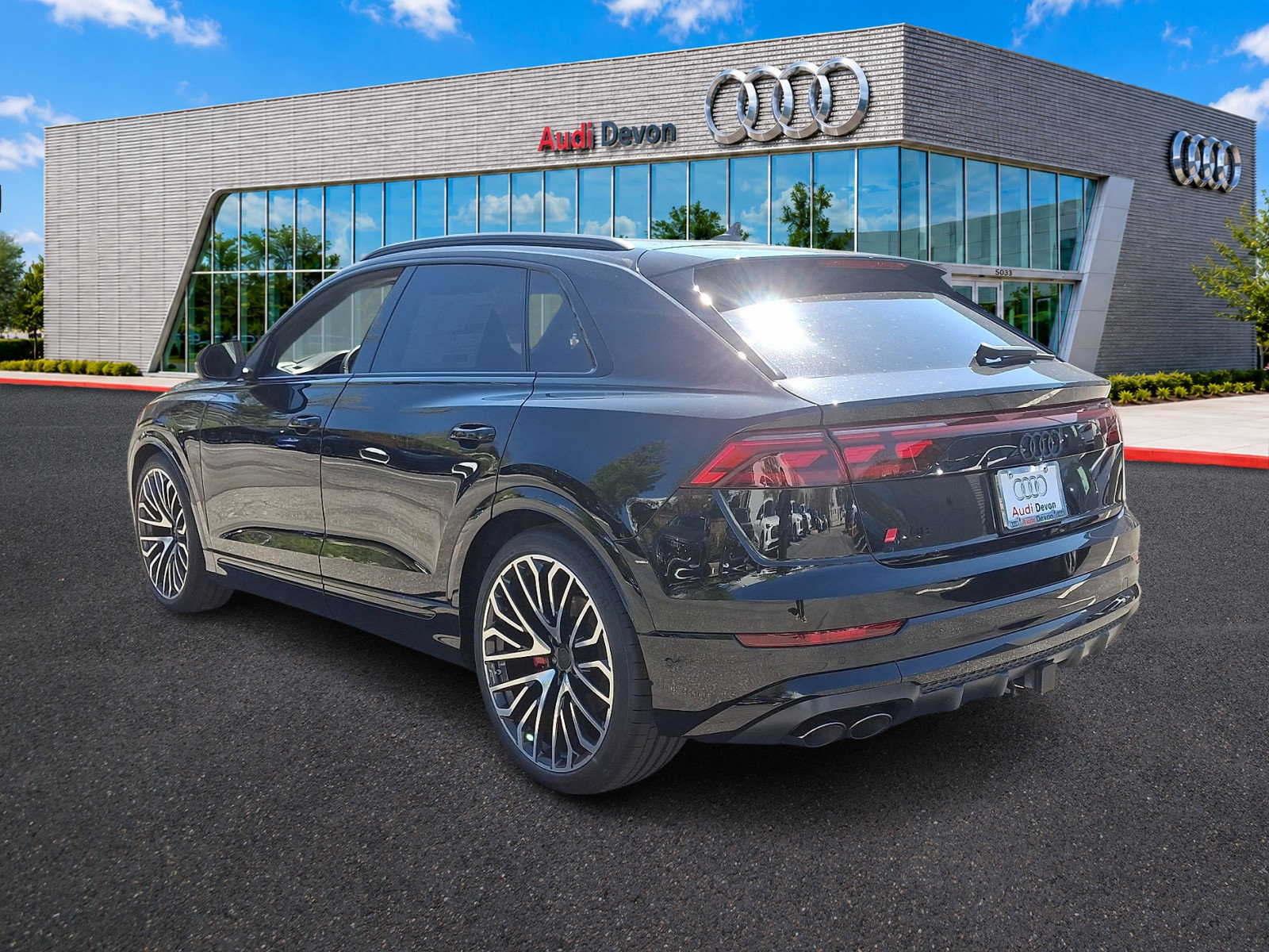 New 2026 Audi SQ8 Prestige AWD/4WD image 3