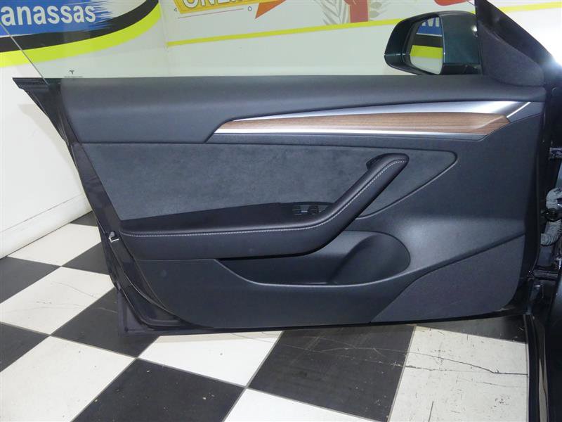 Used 2023 Tesla Model 3 Standard Range image 22