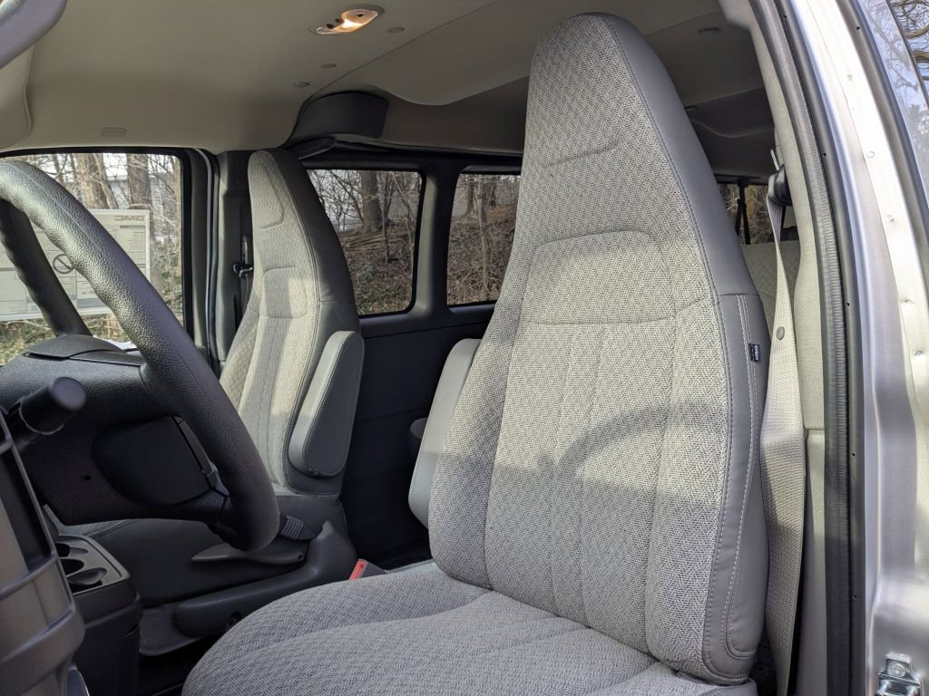 New 2025 GMC Savana 3500 LT w/ LT Preferred Equipment Group image 12