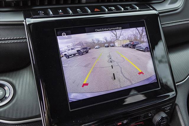 Used 2023 Jeep Grand Cherokee Altitude image 18