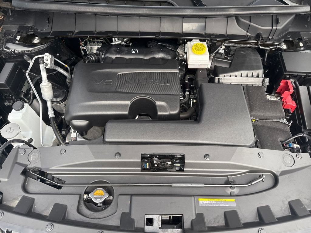 Used 2024 Nissan Pathfinder Platinum w/ Cargo Package image 26