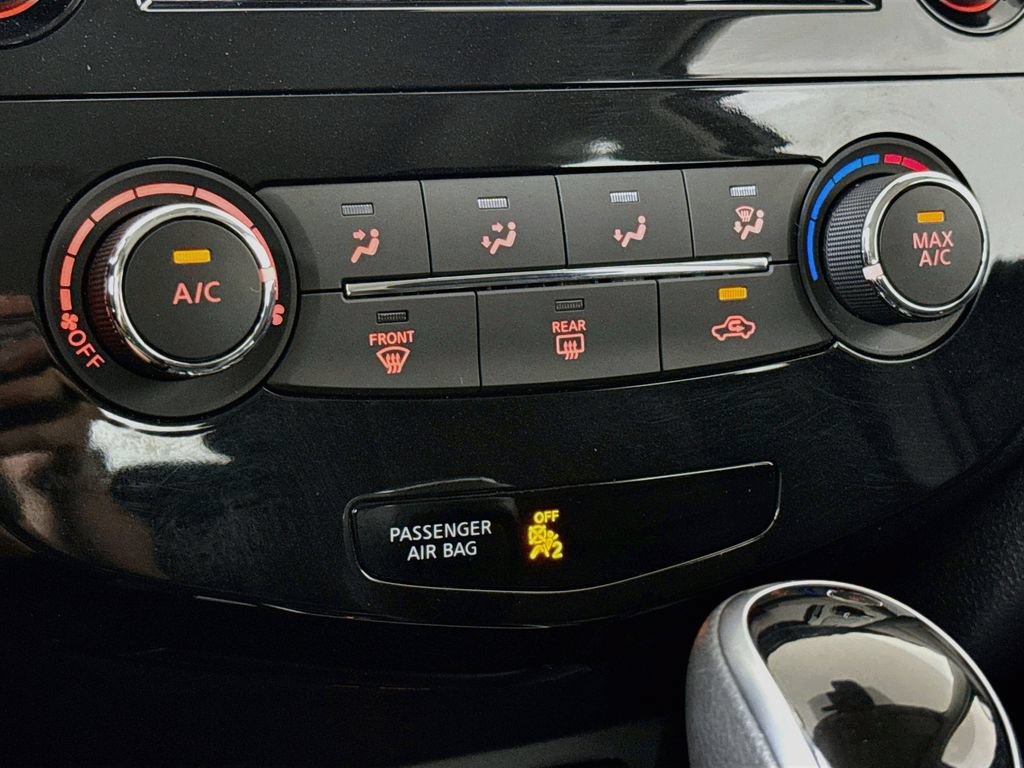 Used 2019 Nissan Rogue S AWD/4WD image 16