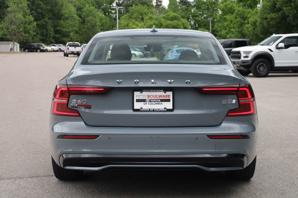 Used 2023 Volvo S60 B5 Plus w/ Climate Package FWD image 5
