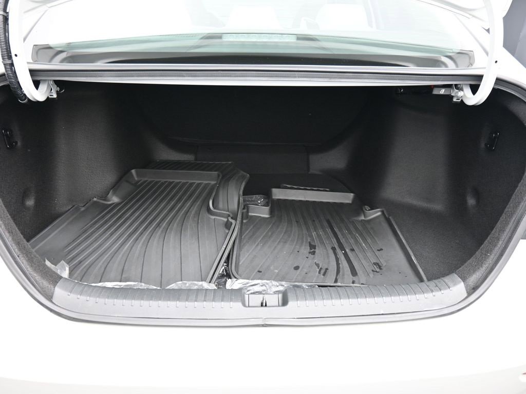 Certified 2024 Honda Accord LX image 41