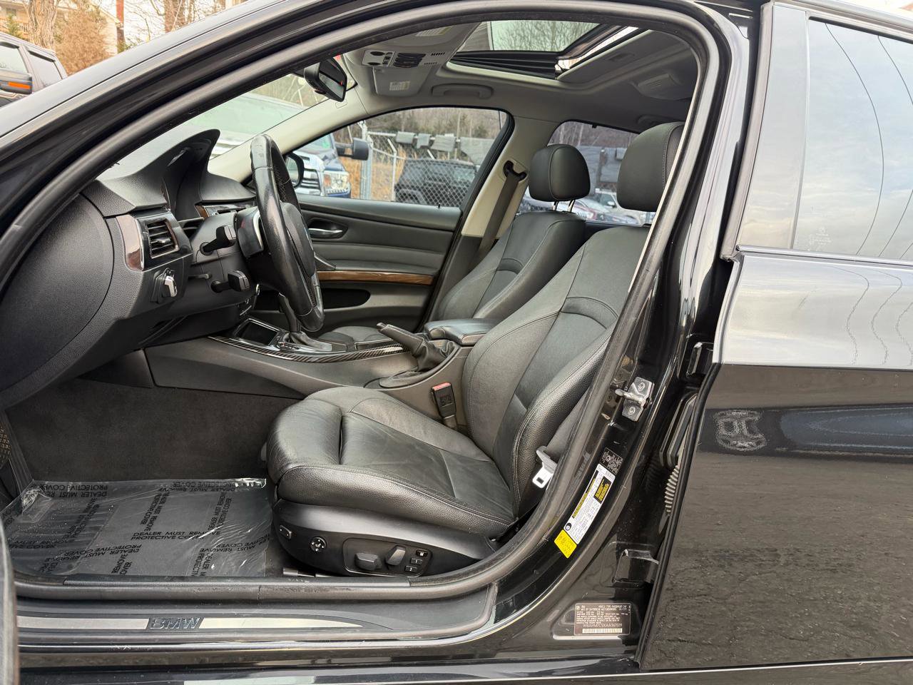 Used 2010 BMW 335i Sedan image 11