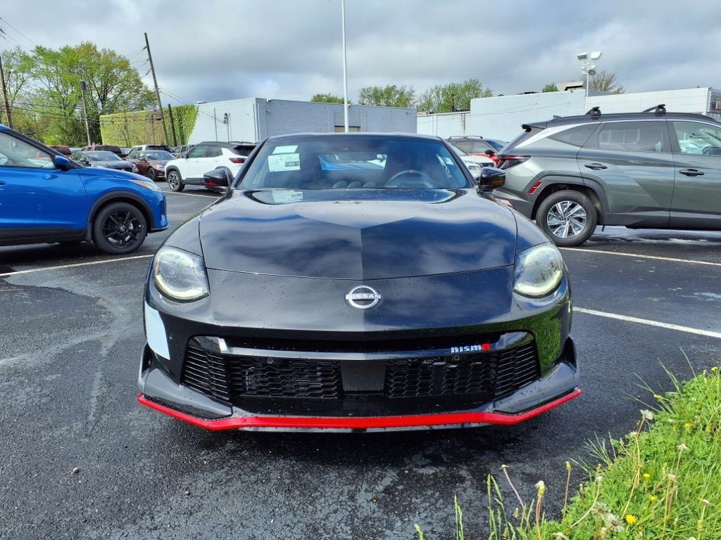 New 2025 Nissan Z NISMO w/ Floor Mat Package image 2
