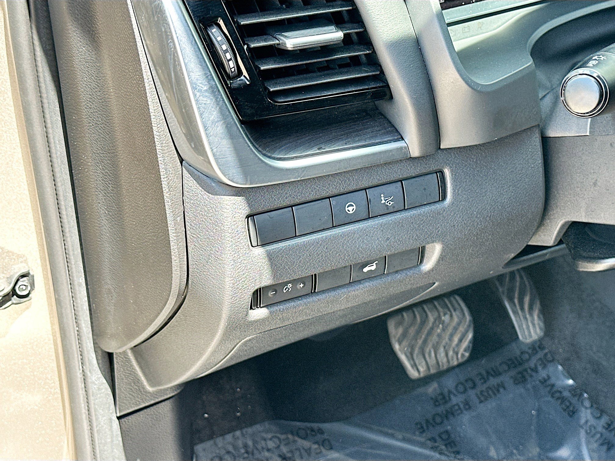 Used 2022 Nissan Rogue Platinum w/ Head-Up Display Package image 10