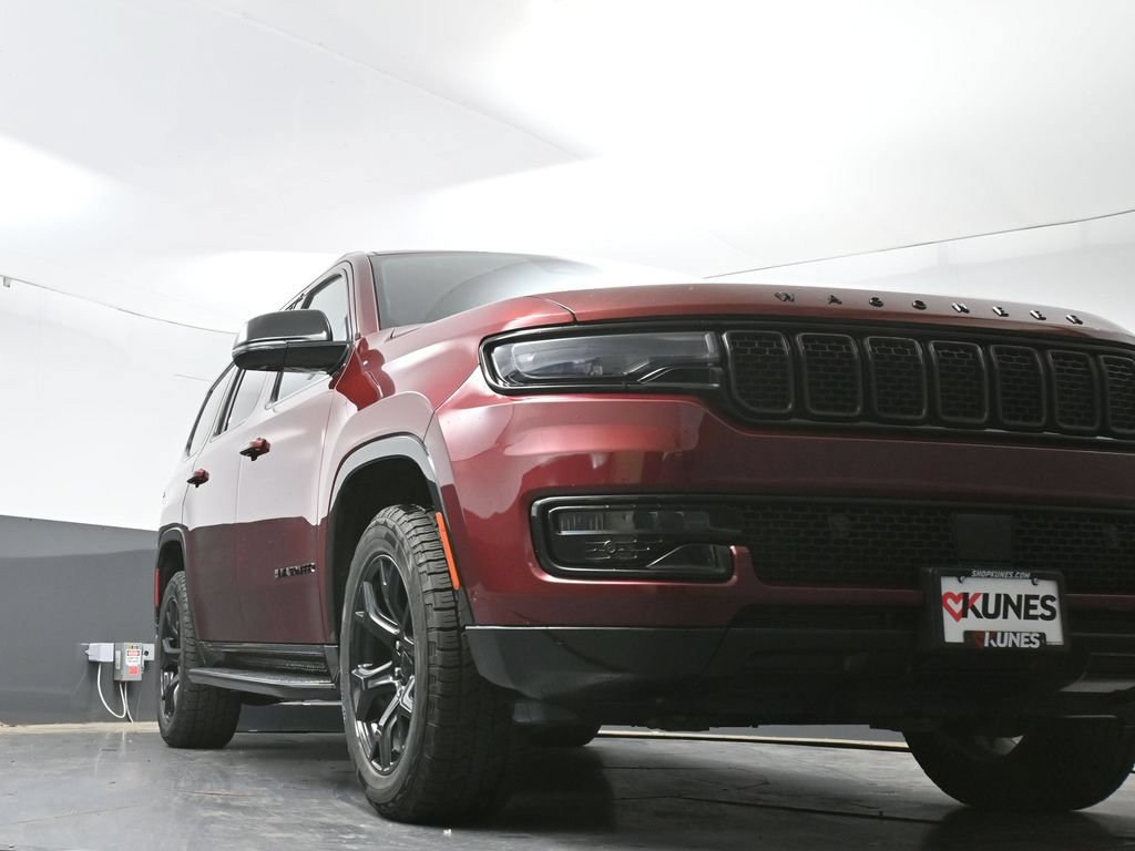 Used 2024 Jeep Wagoneer Series II AWD/4WD image 52