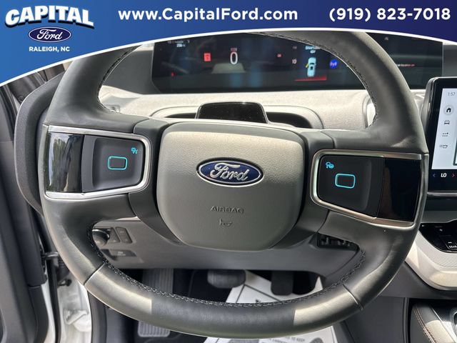 Certified 2025 Ford Expedition Active AWD/4WD image 25