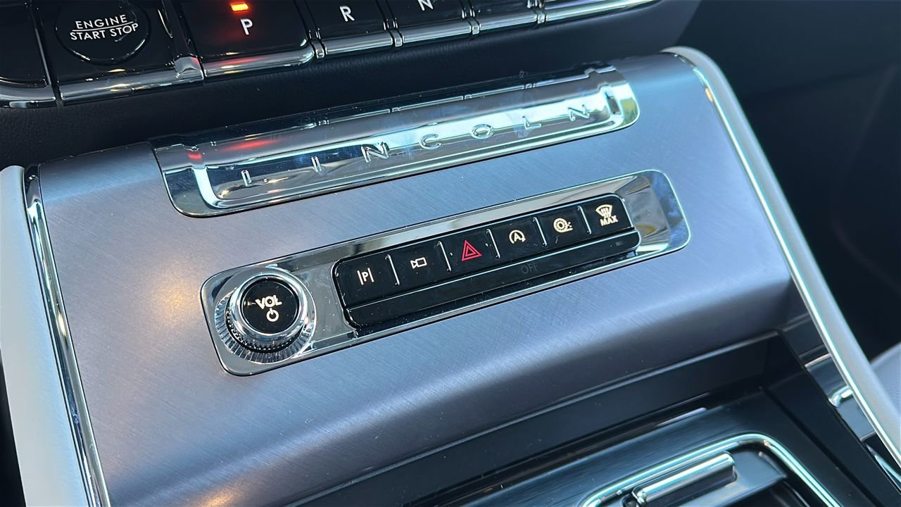 New 2026 Lincoln Aviator AWD image 22