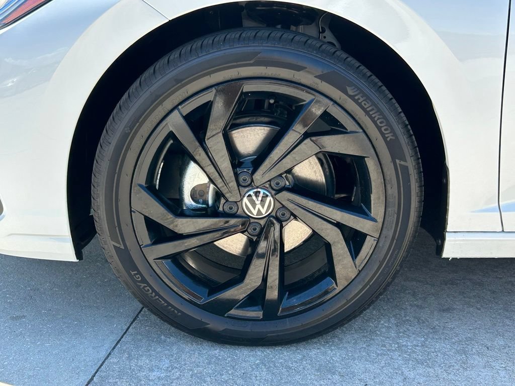 New 2026 Volkswagen Jetta SE FWD image 37