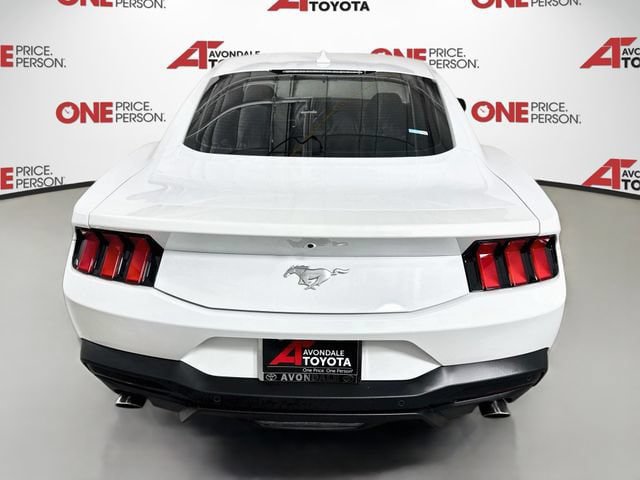 Used 2024 Ford Mustang Coupe RWD image 6