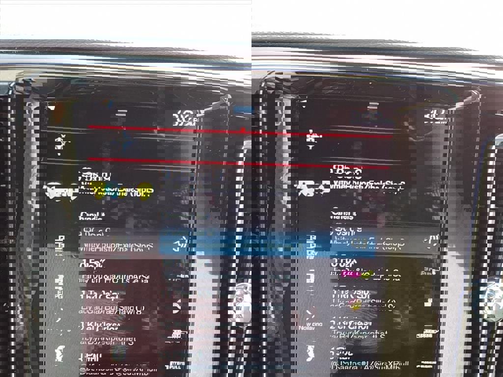 Used 2021 Volvo XC40 T5 R-Design w/ Climate Package image 24