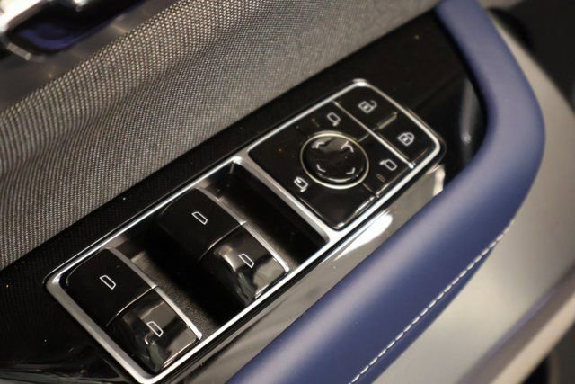 New 2026 Cadillac Vistiq Premium Luxury image 9