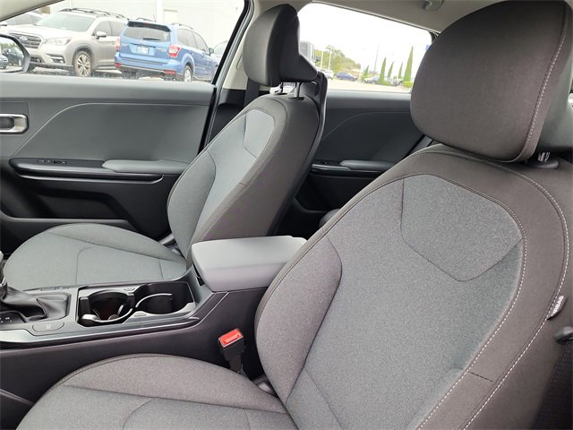 New 2025 Kia K4 LXS image 12