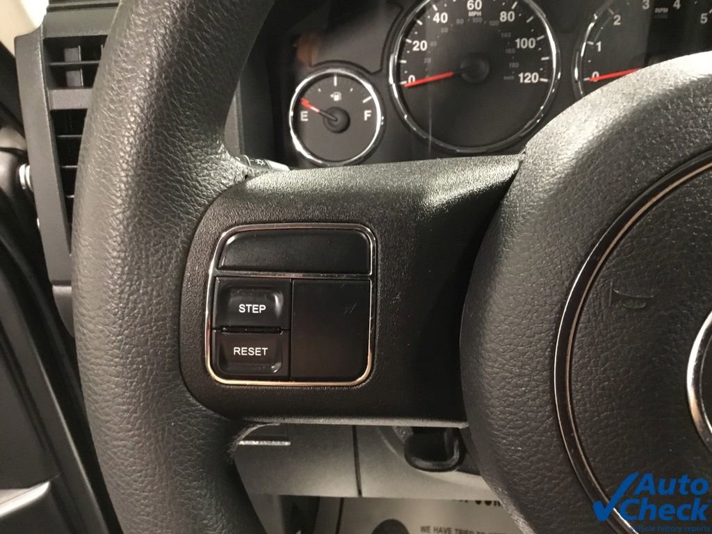 Used 2012 Jeep Liberty Sport AWD/4WD image 47