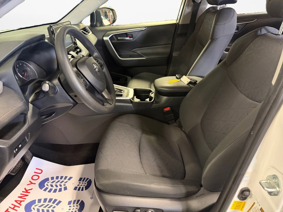 Used 2020 Toyota RAV4 XLE w/ All Weather Liner Package AWD/4WD image 11