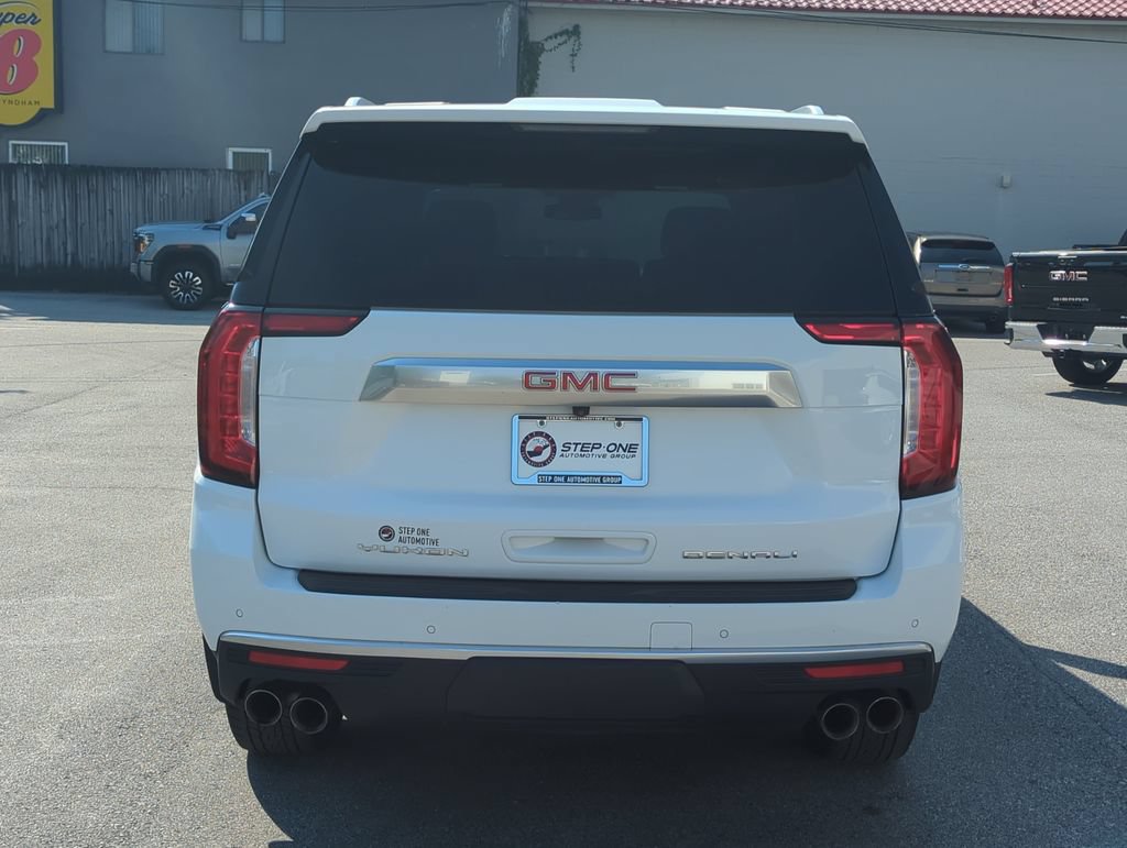 Used 2024 GMC Yukon Denali AWD/4WD image 5