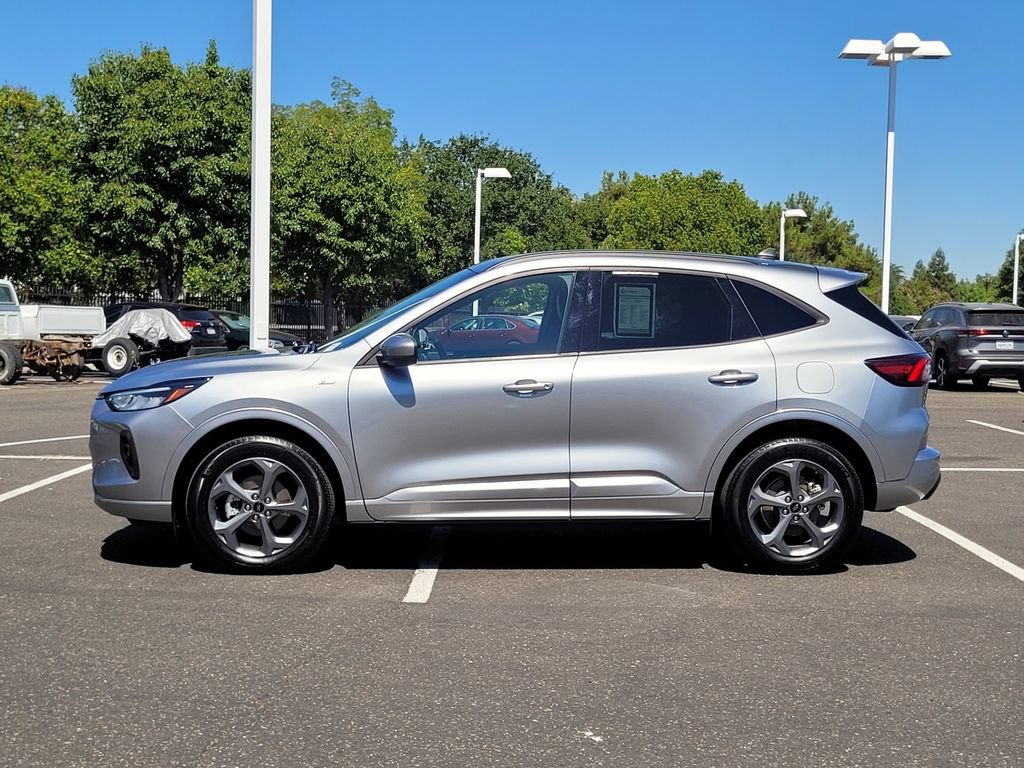 Used 2024 Ford Escape ST-Line Select AWD/4WD image 9