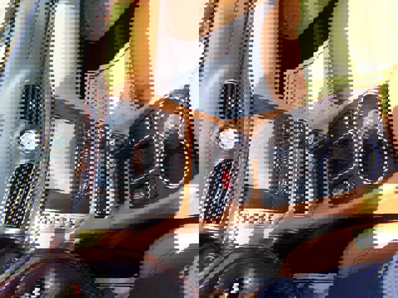 Used 2015 Maserati GranTurismo Base 2dr Convertible image 83