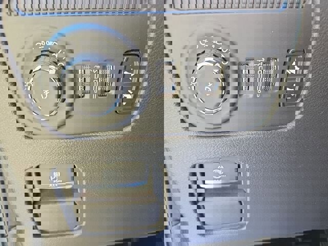 Used 2024 Jeep Wagoneer L Series III w/ Flexible Seating Group image 25