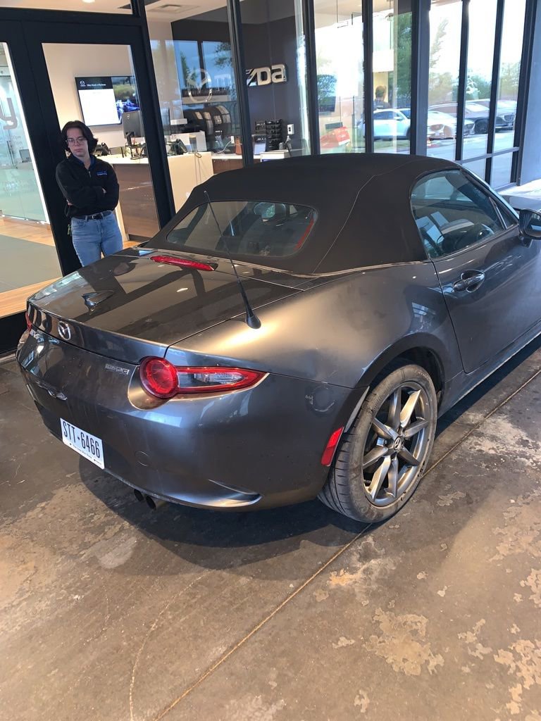 Used 2022 MAZDA MX-5 Miata Grand Touring w/ Weather Package image 4
