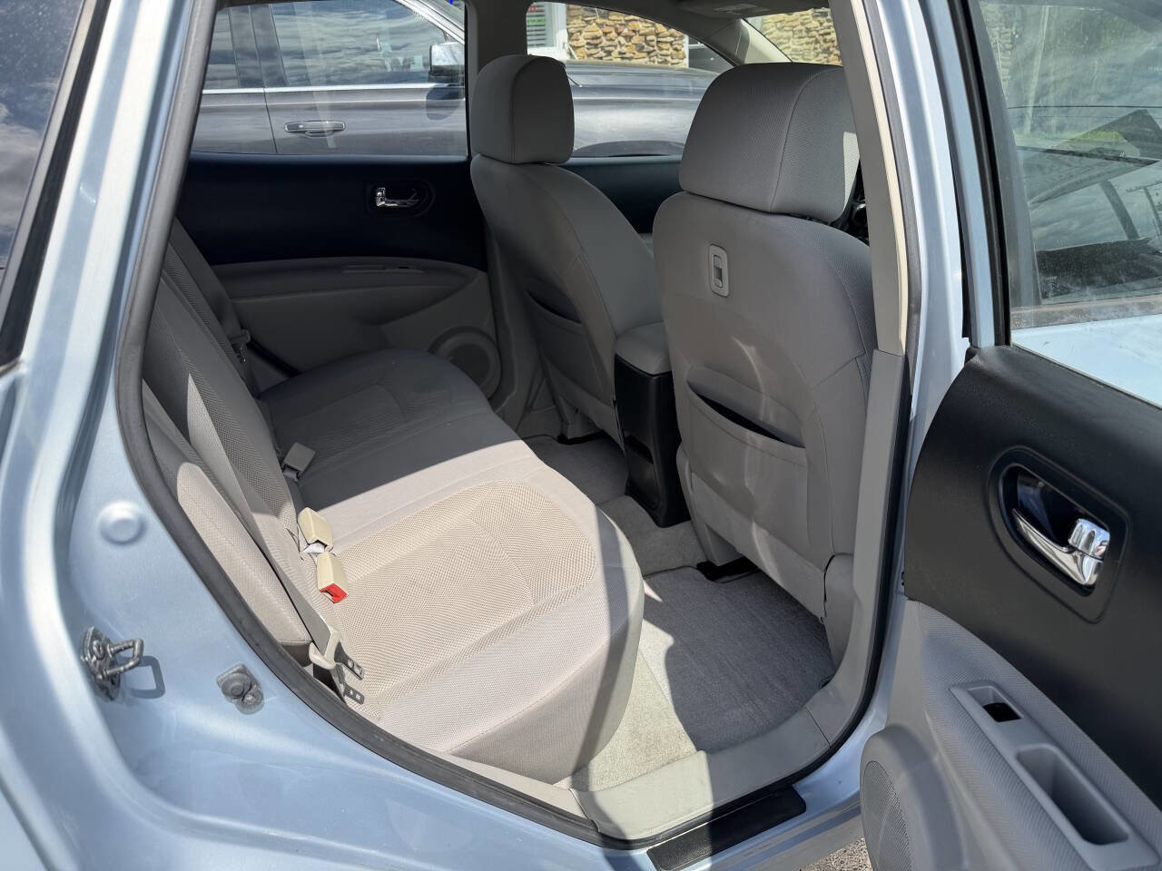 Used 2015 Nissan Rogue S w/ Convenience Package image 8