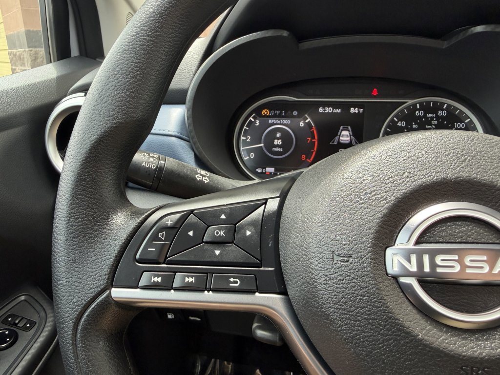 Used 2025 Nissan Versa SV w/ Trunk Package image 29