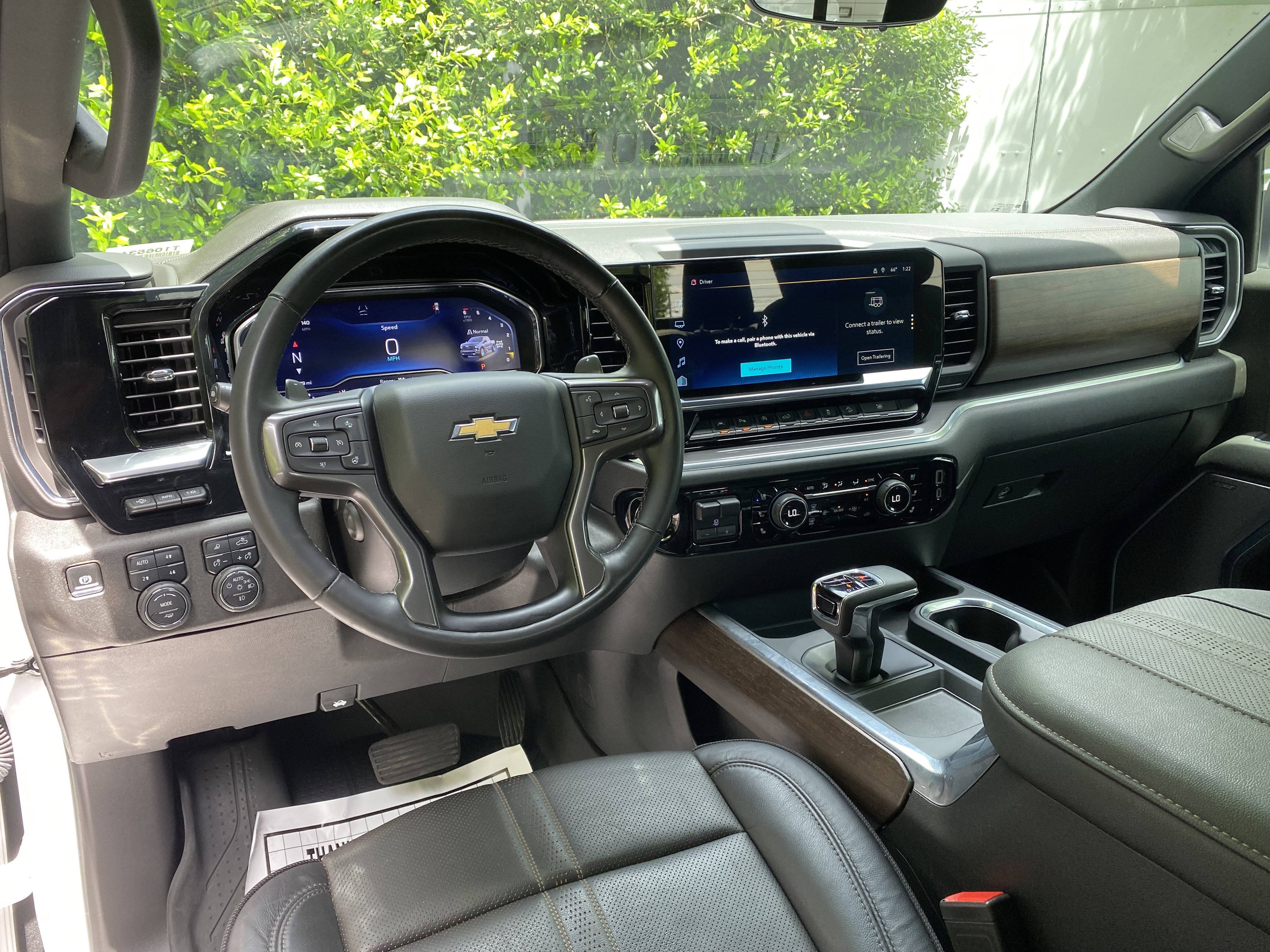 Used 2024 Chevrolet Silverado 1500 High Country w/ Technology Package AWD/4WD image 37