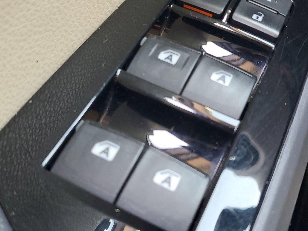 Used 2016 Toyota Prius Two image 31