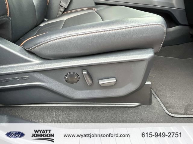 Used 2025 Ford F450 Lariat w/ Chrome Package image 27