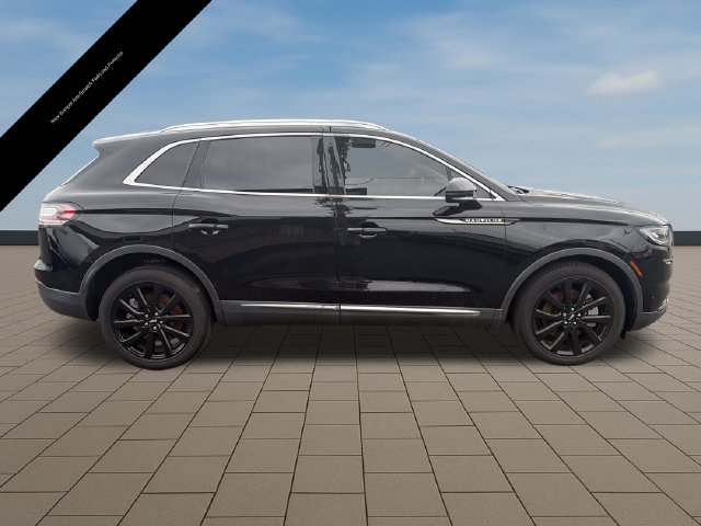 Certified 2023 Lincoln Nautilus Reserve w/ Monochromatic Package AWD/4WD image 8