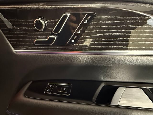 Certified 2026 Cadillac Escalade IQ Sport 1 w/ LPO, Floor Liner Package AWD/4WD image 34