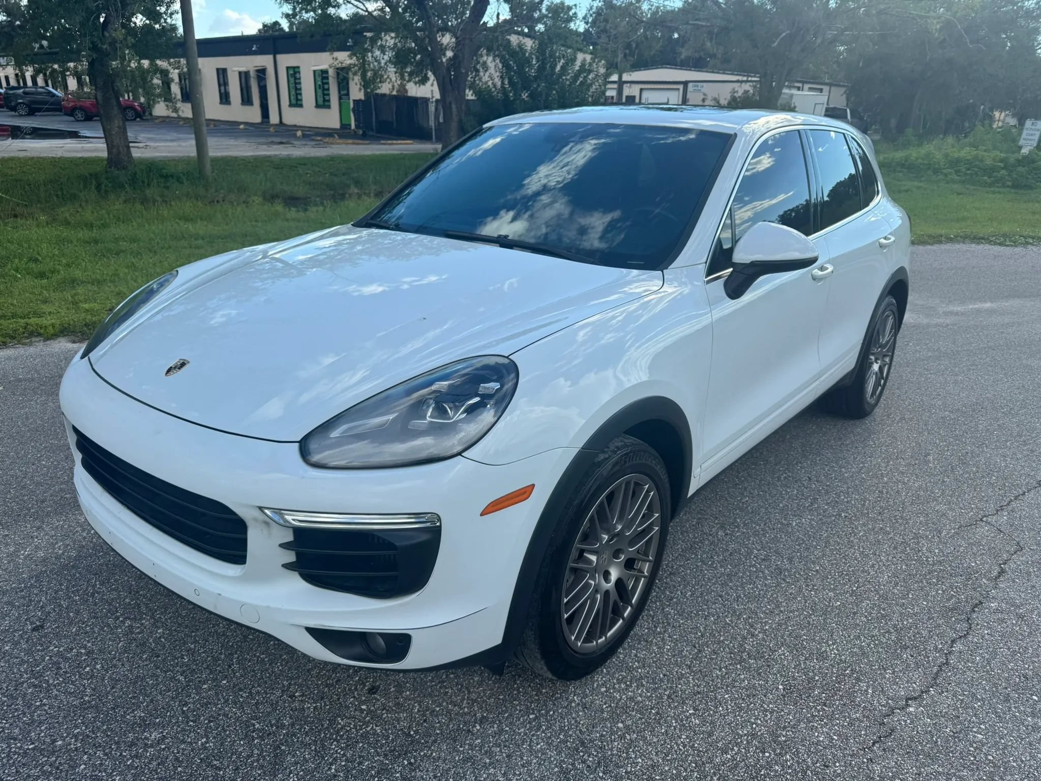 Used 2015 Porsche Cayenne S AWD/4WD image 12