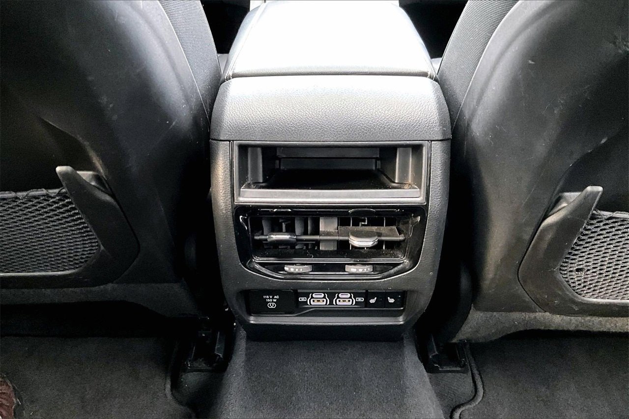 Used 2024 Jeep Grand Cherokee Limited 4xe image 17