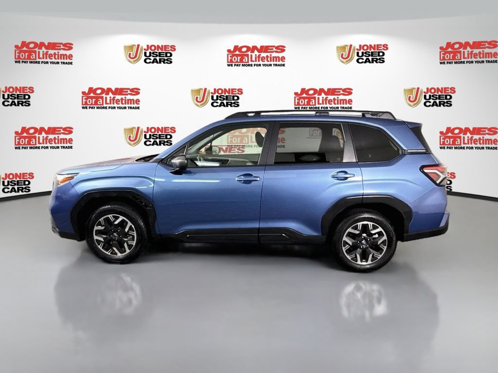 Used 2025 Subaru Forester Premium AWD/4WD image 14