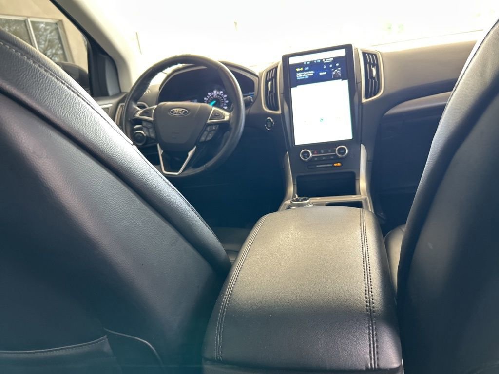 Used 2023 Ford Edge SEL image 25