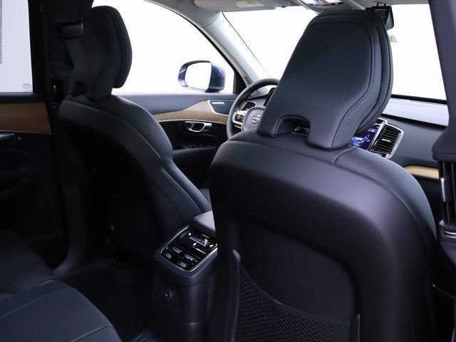 New 2025 Volvo XC90 T8 Plus w/ Protection Package Premier AWD/4WD image 15