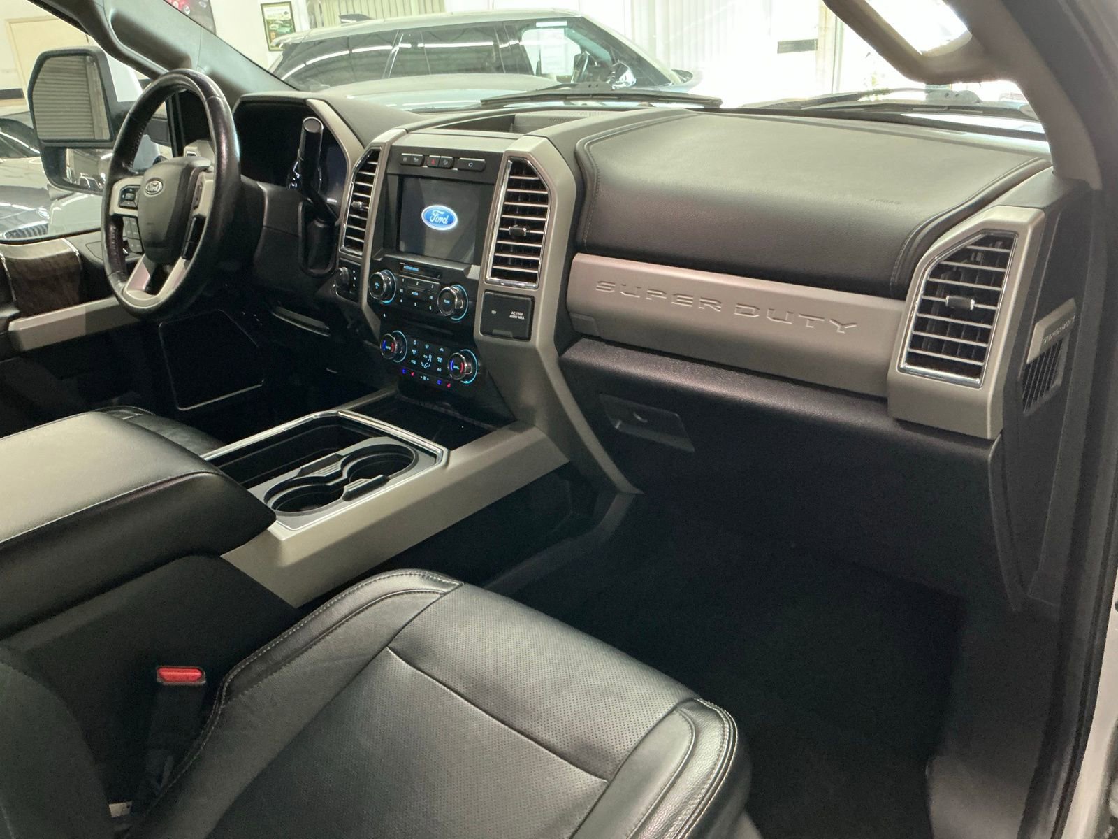 Used 2017 Ford F350 Lariat w/ Lariat Ultimate Package image 11