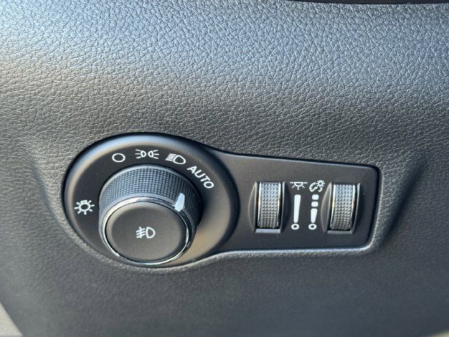 New 2026 Jeep Compass Limited AWD/4WD image 17